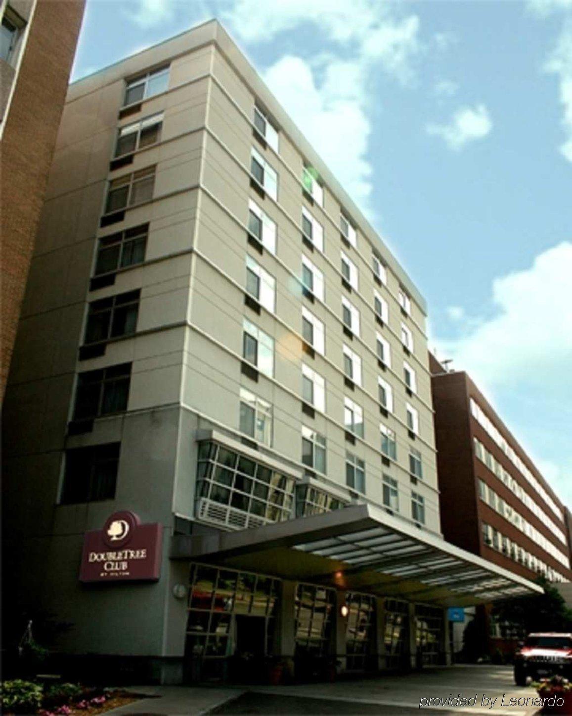 Wyndham Garden Buffalo Downtown Bagian luar foto