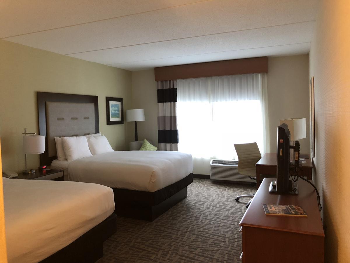 Wyndham Garden Buffalo Downtown Bagian luar foto
