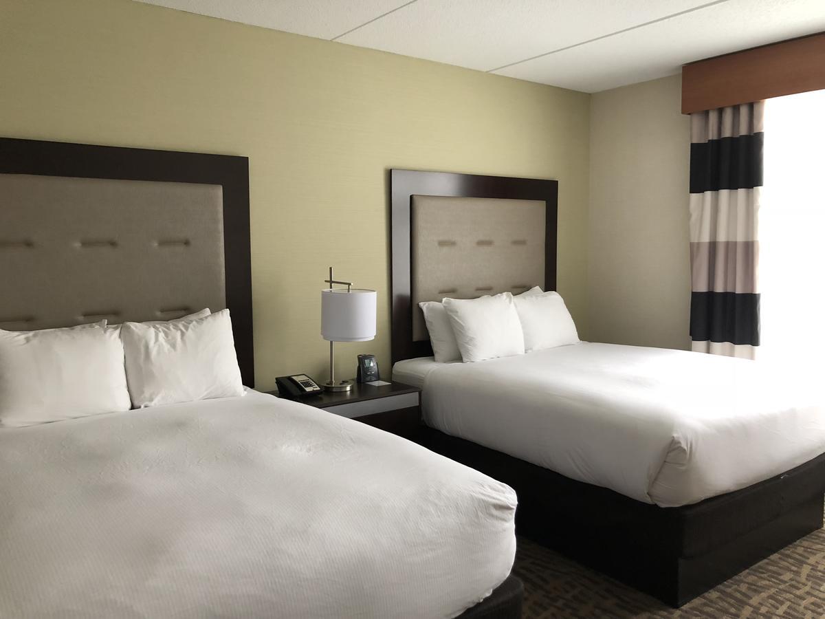 Wyndham Garden Buffalo Downtown Bagian luar foto
