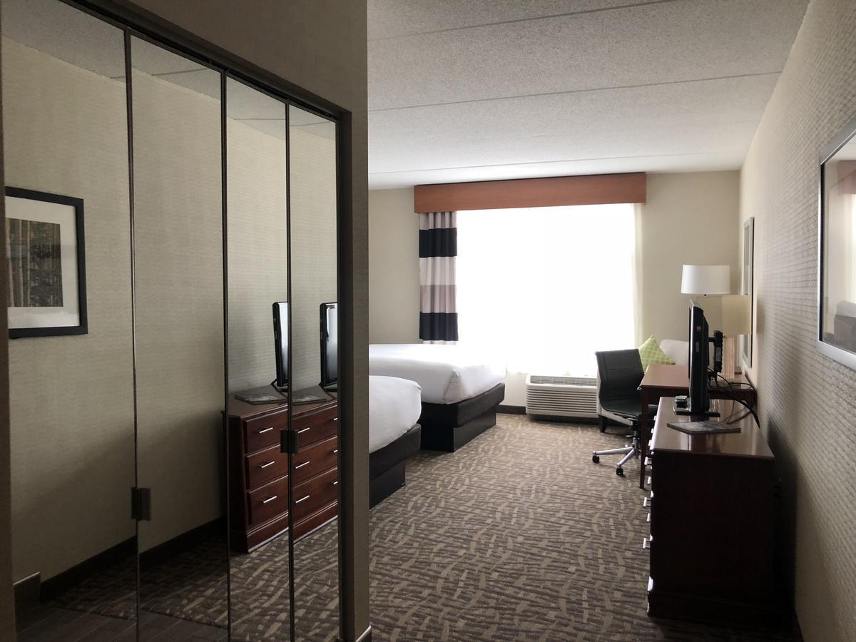 Wyndham Garden Buffalo Downtown Bagian luar foto