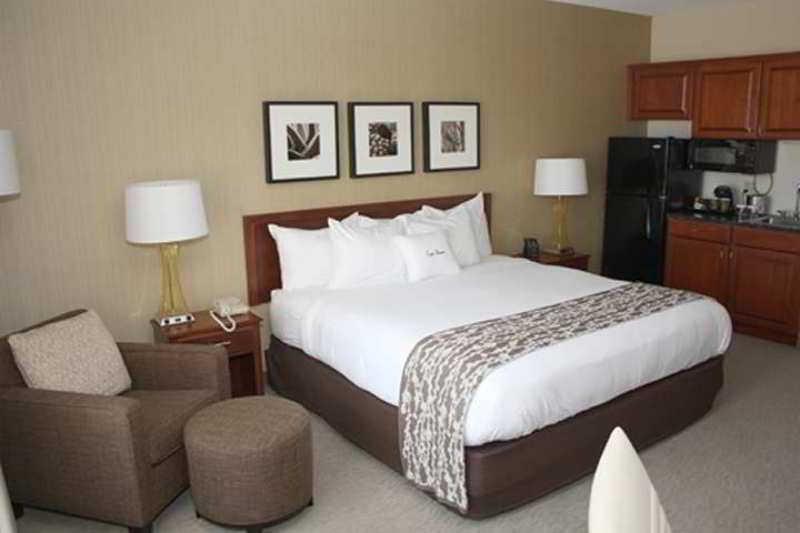 Wyndham Garden Buffalo Downtown Bagian luar foto